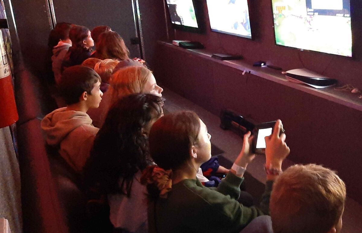 Rent Video Game Truck from Games4U Canada